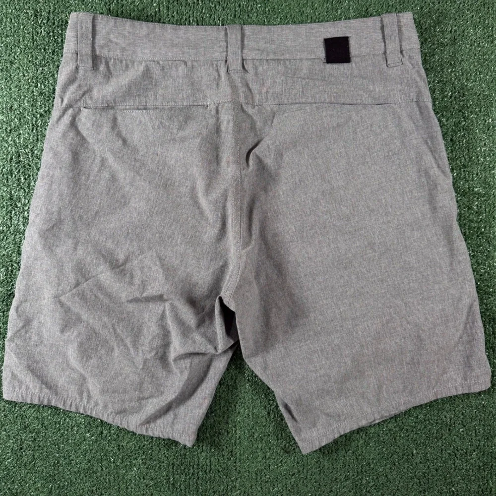 Vuori Aim Shorts Mens 28 Grey Excellent Stretch Performance Activewear